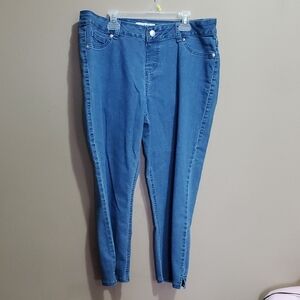 Nygard Women's Blue Crop Jeans Size 14